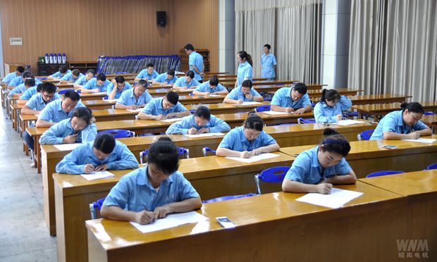 皖南電機(jī)線(xiàn)圈車(chē)間開(kāi)展安全知識(shí)競(jìng)賽活動(dòng)